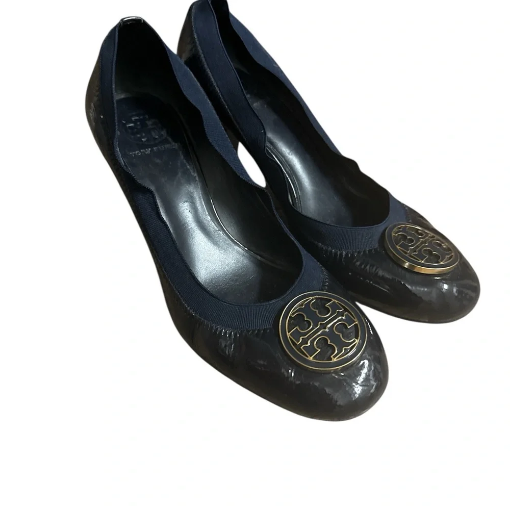 Tory Burch Caroline Mid Height Patent Leather Pumps 9,5